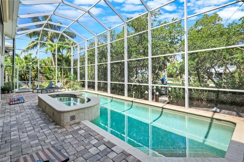 21580 Indian Bayou DR 582 FORT MYERS BEACH, FL 33931