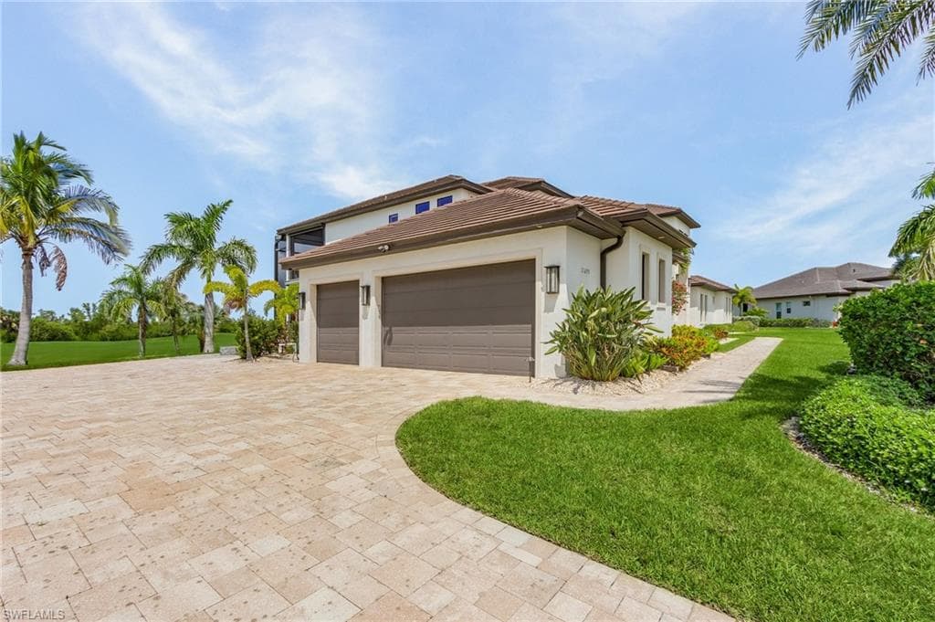 11695 Royal Tee CIR CAPE CORAL, FL 33991