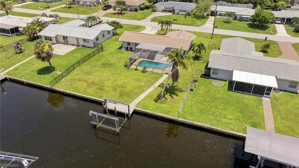 5224 Tower DR CAPE CORAL, FL 33904