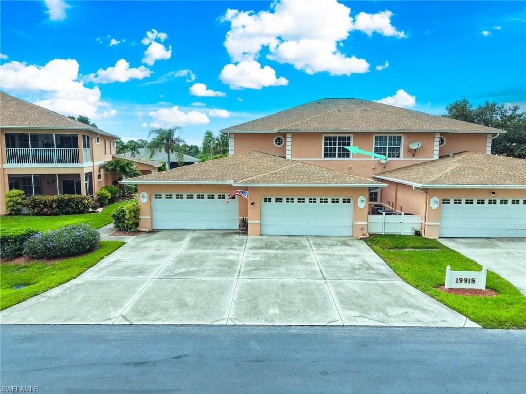 19915 Lake Vista CIR 2 LEHIGH ACRES, FL 33936
