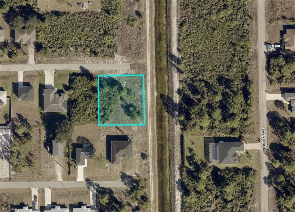 2501 34th ST SW LEHIGH ACRES, FL 33976