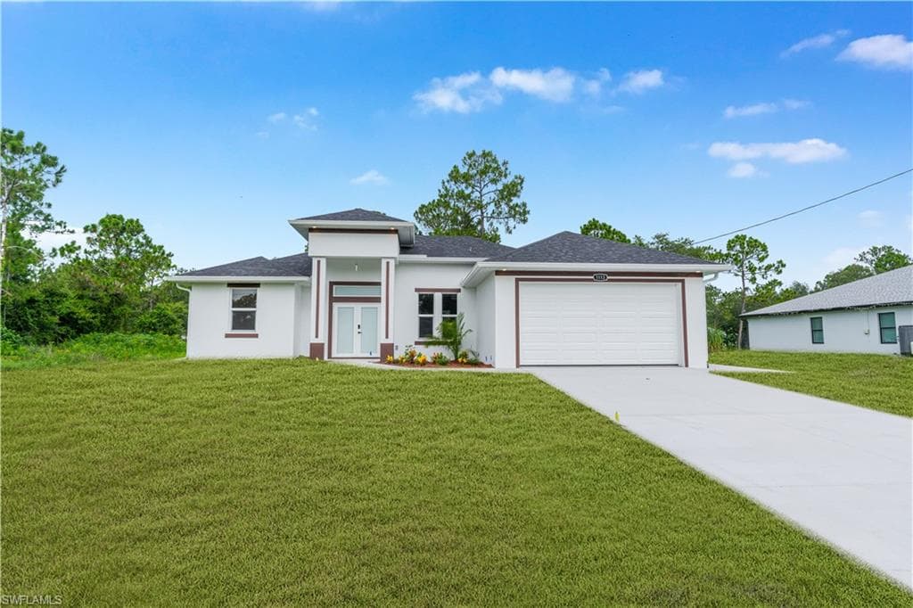 1113 Henry AVE LEHIGH ACRES, FL 33972
