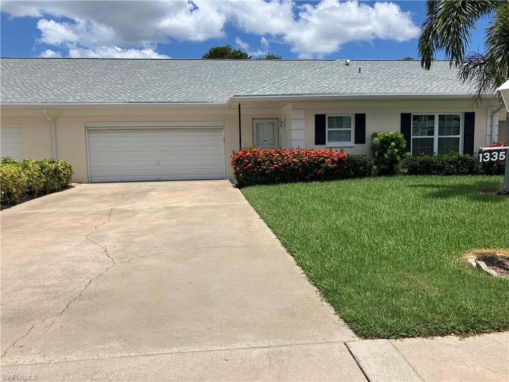 1335 Broadwater DR FORT MYERS, FL 33919