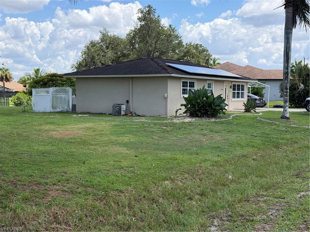 1398 Sunrise DR NORTH FORT MYERS, FL 33917