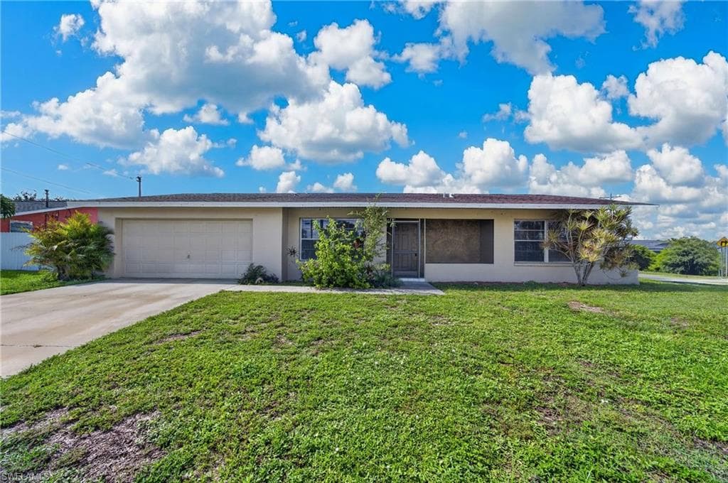 1418 SE 23rd TER CAPE CORAL, FL 33990