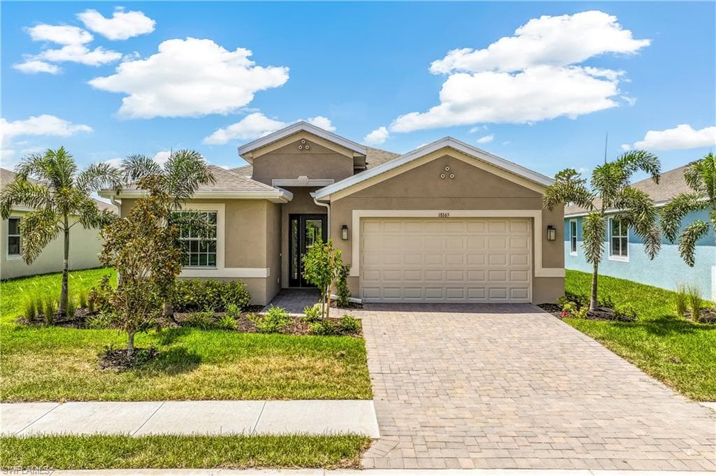 18165 Water Crossing DR NORTH FORT MYERS, FL 33917