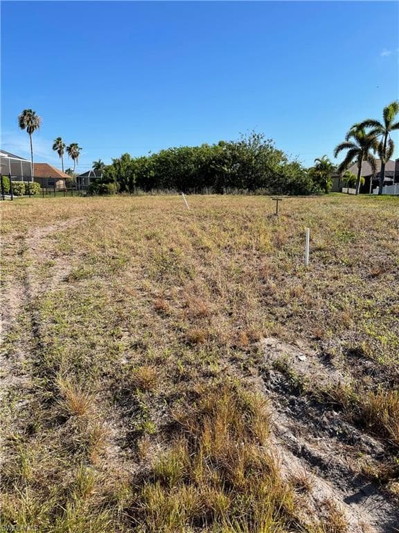 707 SW 35th TER CAPE CORAL, FL 33914