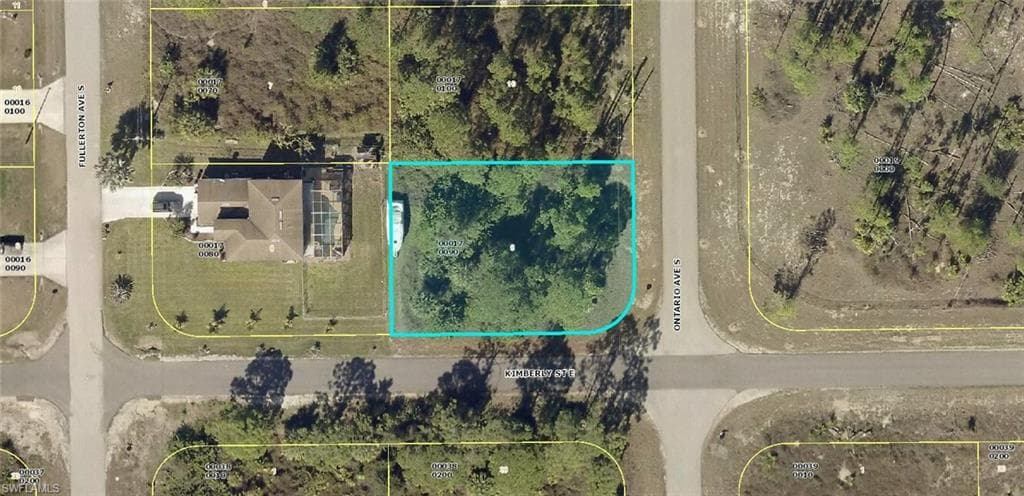 722 Ontario AVE S LEHIGH ACRES, FL 33974