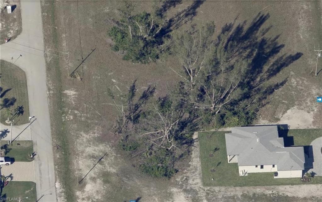 1107 NW 40th PL CAPE CORAL, FL 33993