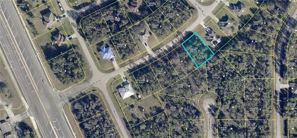 412 Jaguar BLVD LEHIGH ACRES, FL 33974
