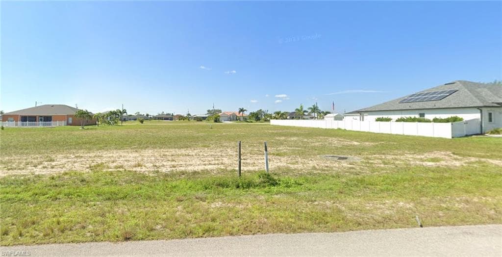 313 NE 31st TER CAPE CORAL, FL 33909