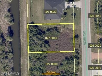 921 Alvin AVE LEHIGH ACRES, FL 33971