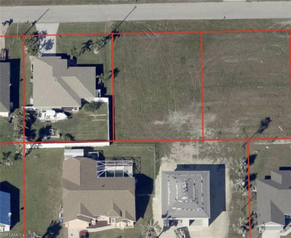 2908 NW 7th TER CAPE CORAL, FL 33993