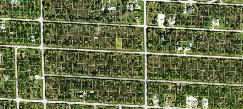 27360 Mandalay DR PUNTA GORDA, FL 33955